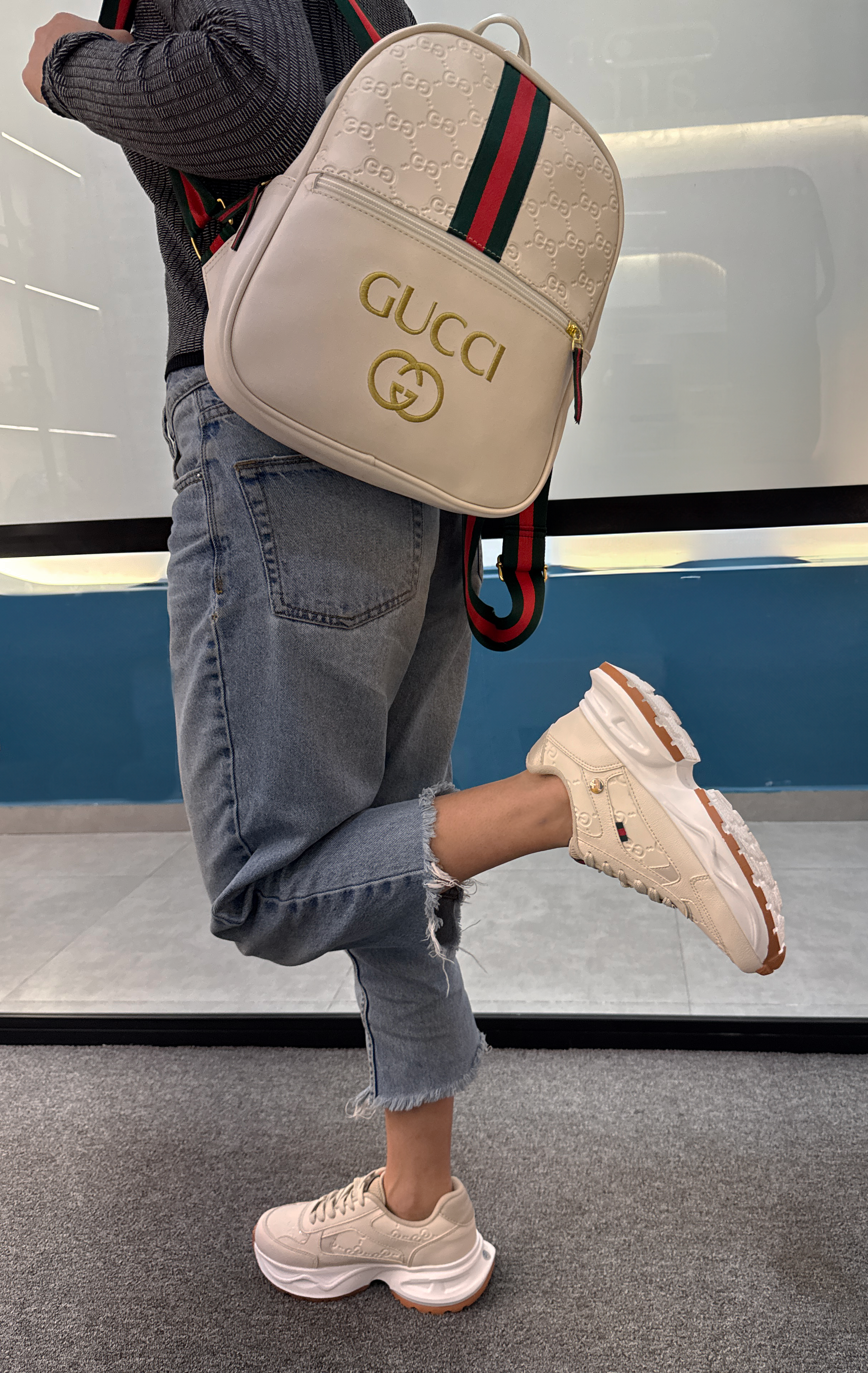 GUCCI LÍNEA PREMIUM - Compra 1 y Llévate 2 – Tenis + Mochila GRATIS